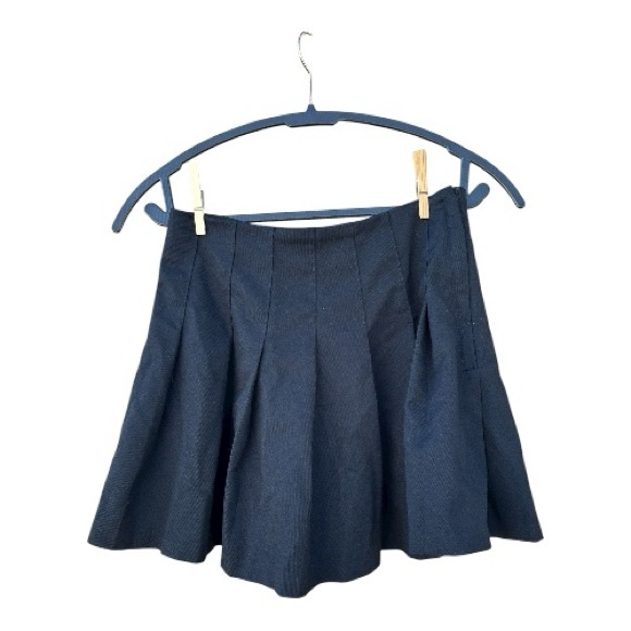 Divided by H&M Dresses & Skirts - Divided H&M Preppy School Girl Pleated Black Mini Skirt Sz 2